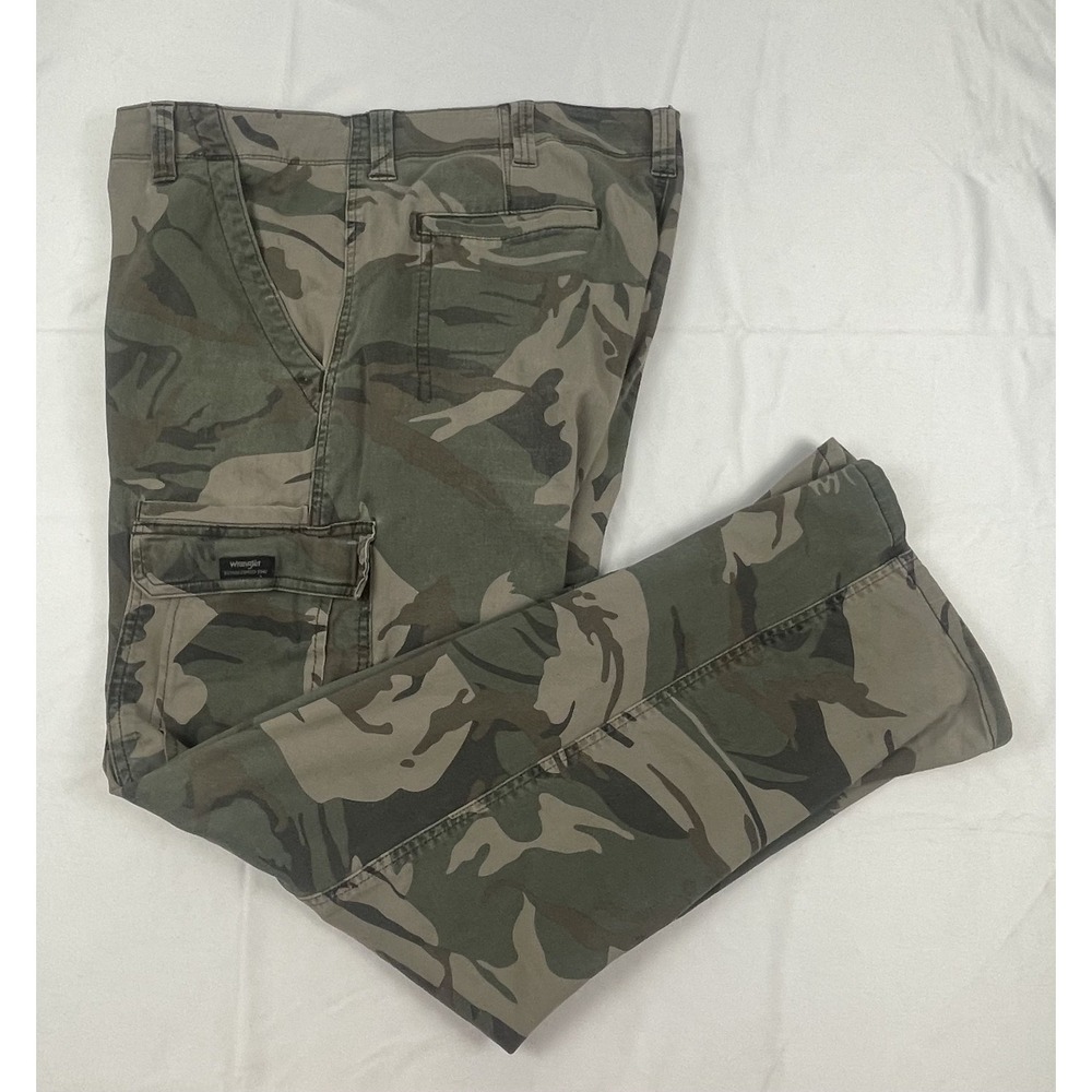WRANGLER‎ CARGO PANTS MENS 36X32 CAMO RELAXED FIT IKLITARY TACTICAL WORK